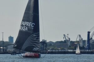 Ocean Race Boote (aufgenommen vom Motorboot aus)